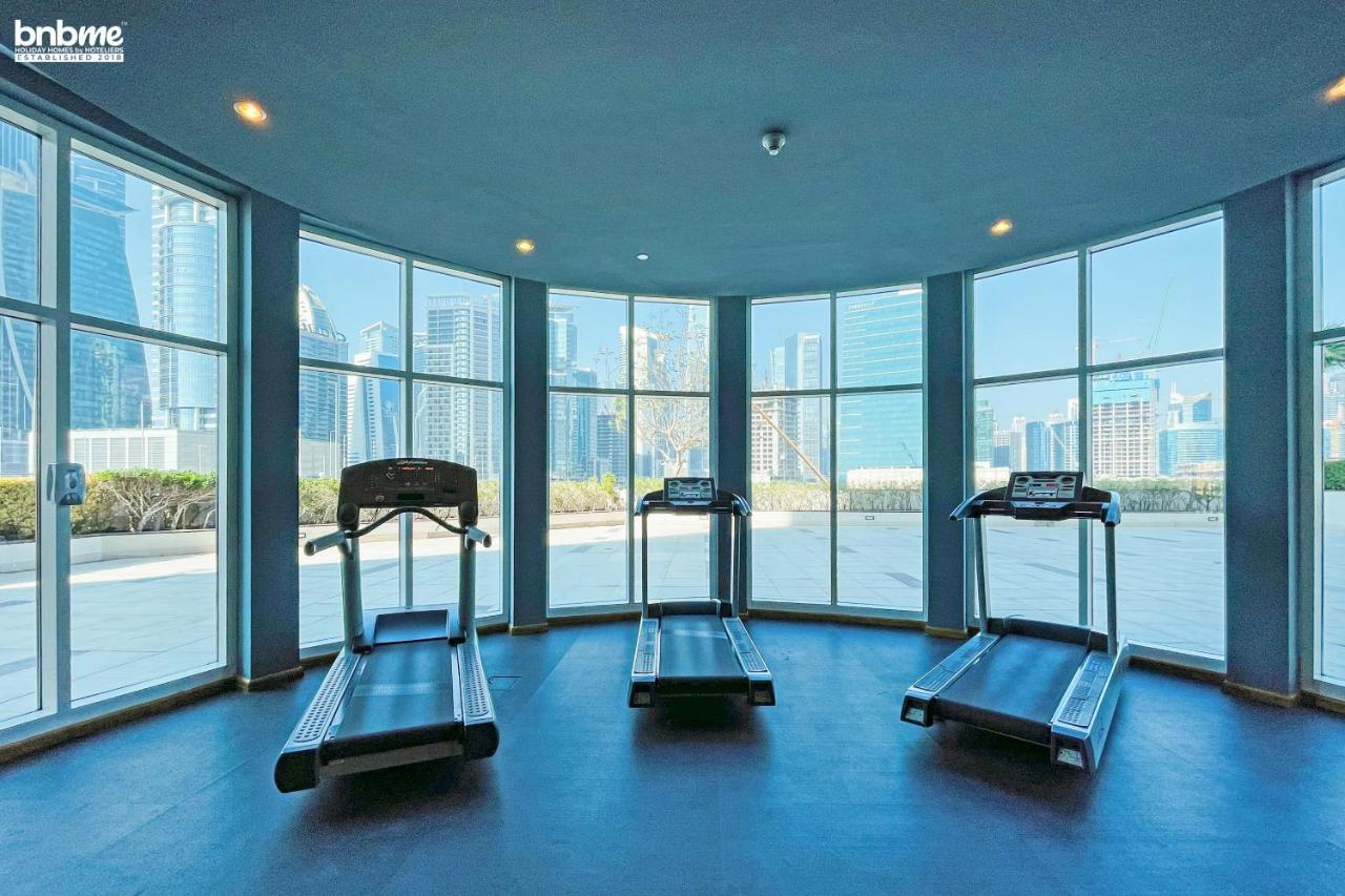 Appartamento Bnbme - Churchill Tower Dubai Esterno foto
